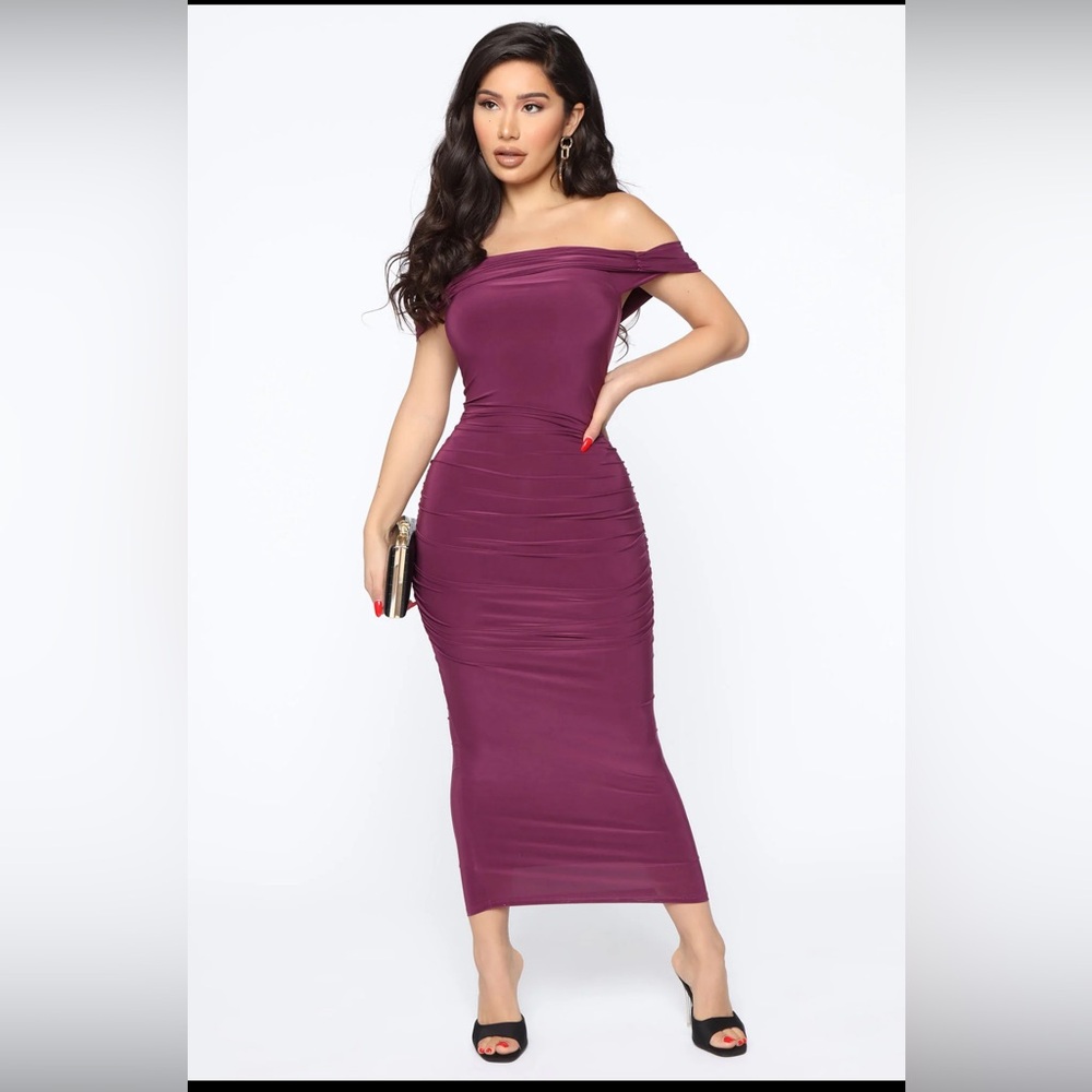 Fashion Nova “fresh new take” ruched midi dress - plum